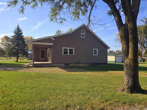 102 N East Street Hartford City IN 47348