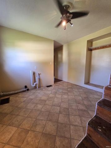 102 N East Street Hartford City IN 47348