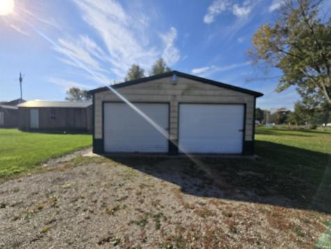 102 N East Street Hartford City IN 47348