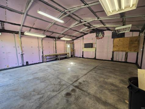 102 N East Street Hartford City IN 47348