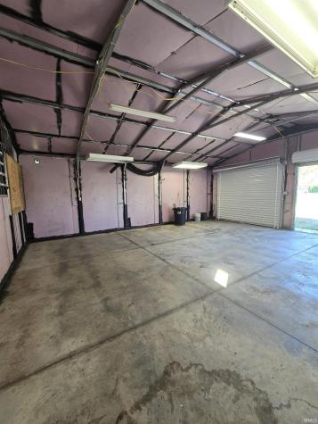 102 N East Street Hartford City IN 47348
