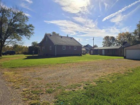 102 N East Street Hartford City IN 47348