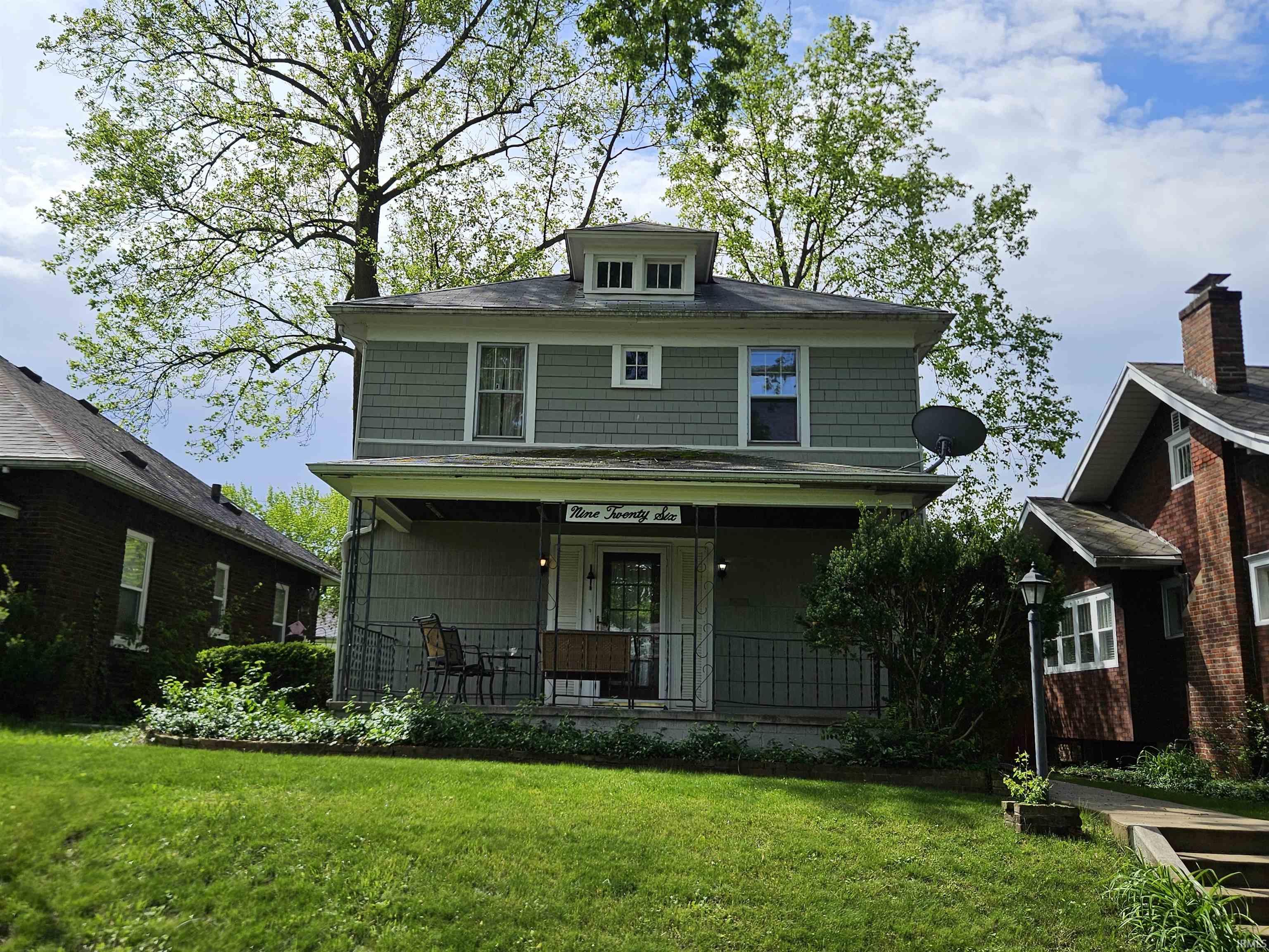 926 E Victoria Street South Bend IN 46614