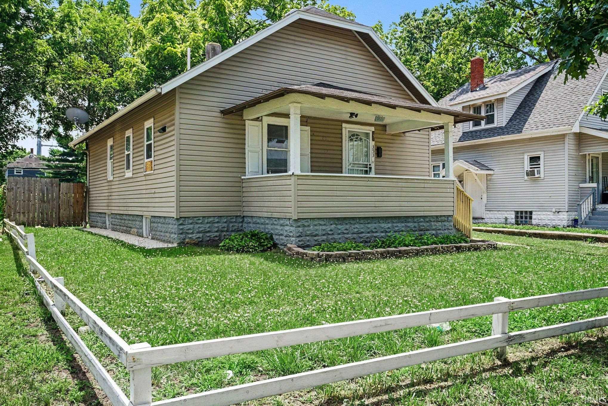 353 W Indiana Avenue Elkhart IN 46613