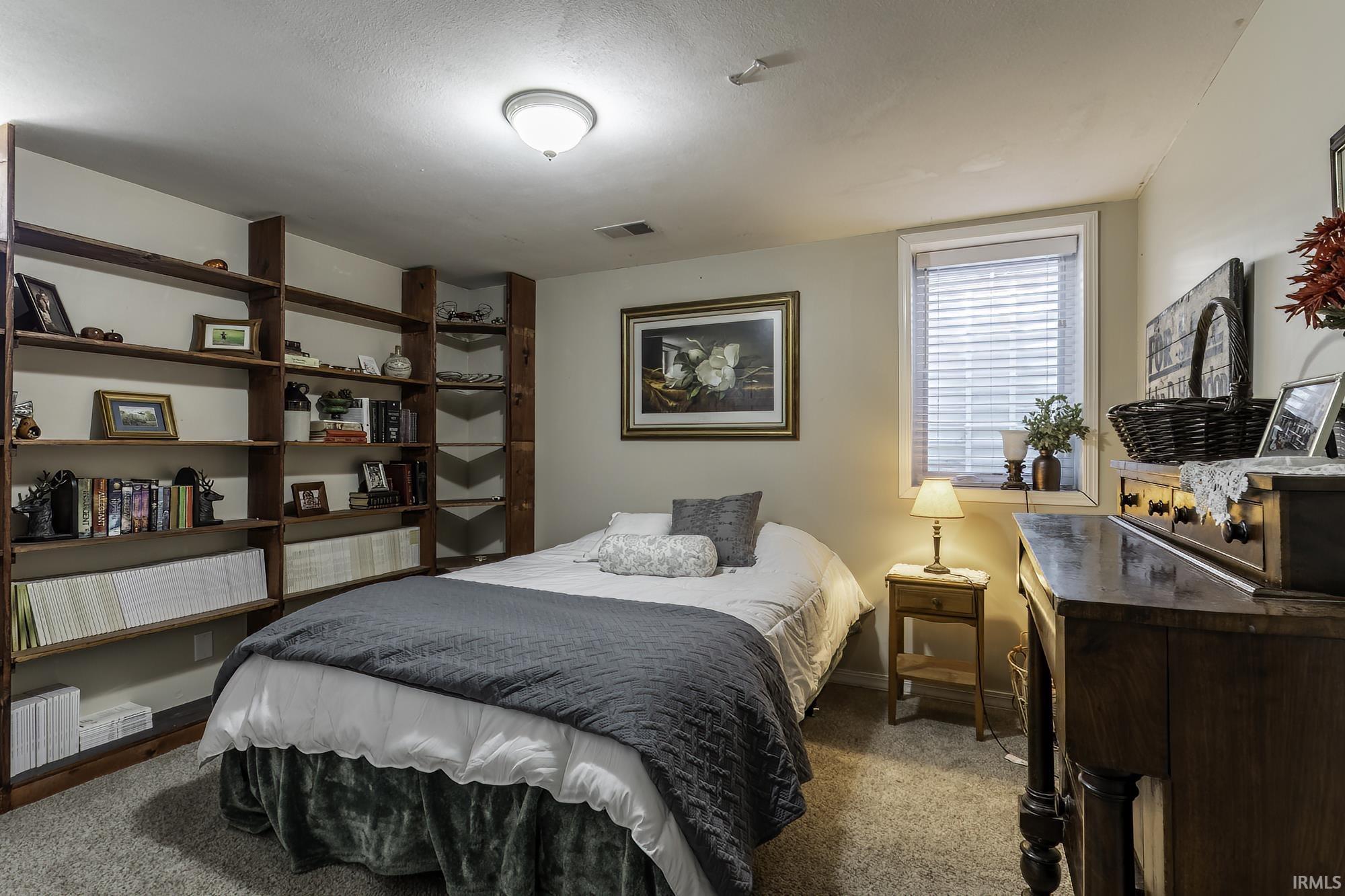 825 Lydia Drive Warsaw IN 46582