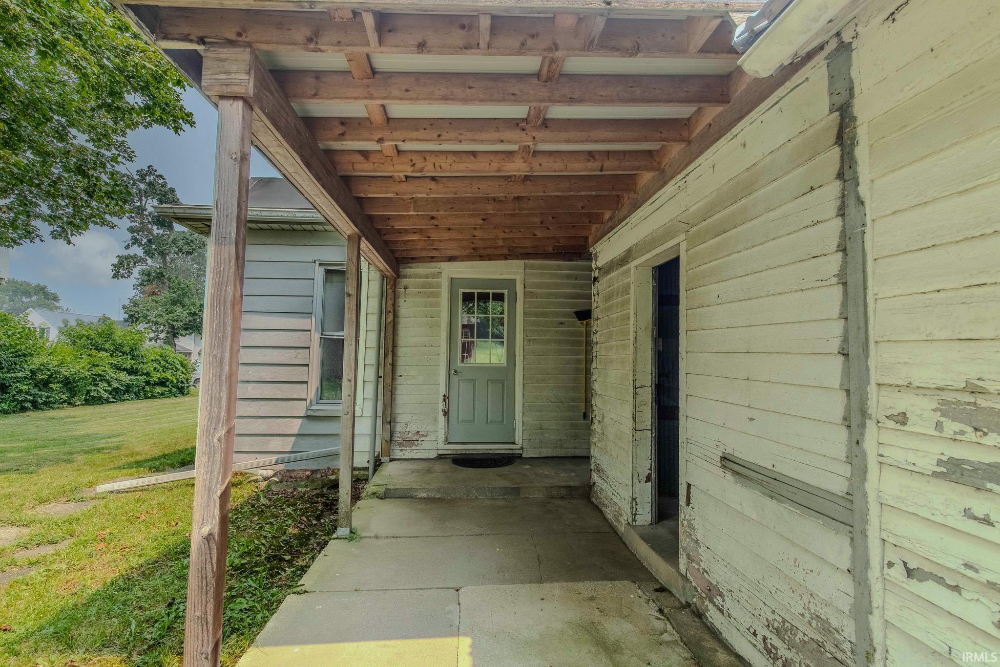 411 S Main Street Middlebury IN 46540