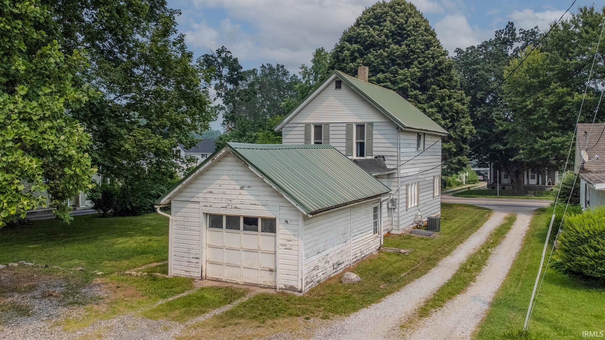 411 S Main Street Middlebury IN 46540
