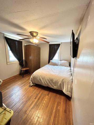 13585 W 450 N Linton IN 47441