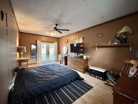 13585 W 450 N Linton IN 47441