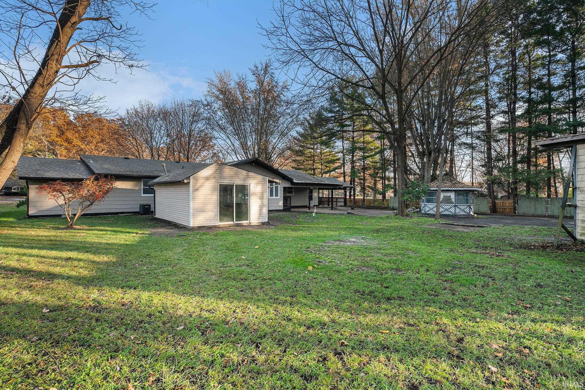 56825 Elmer Avenue South Bend IN 46619