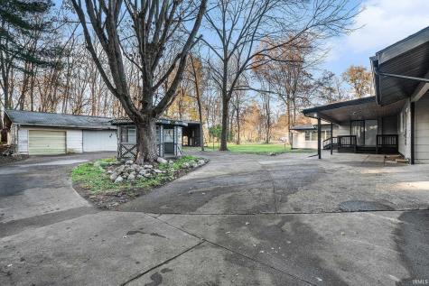 56825 Elmer Avenue South Bend IN 46619