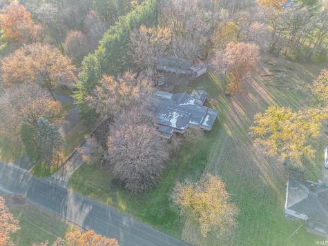 56825 Elmer Avenue South Bend IN 46619