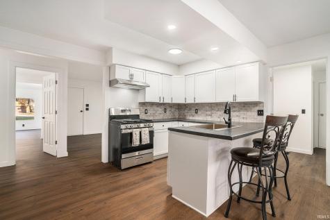 56825 Elmer Avenue South Bend IN 46619