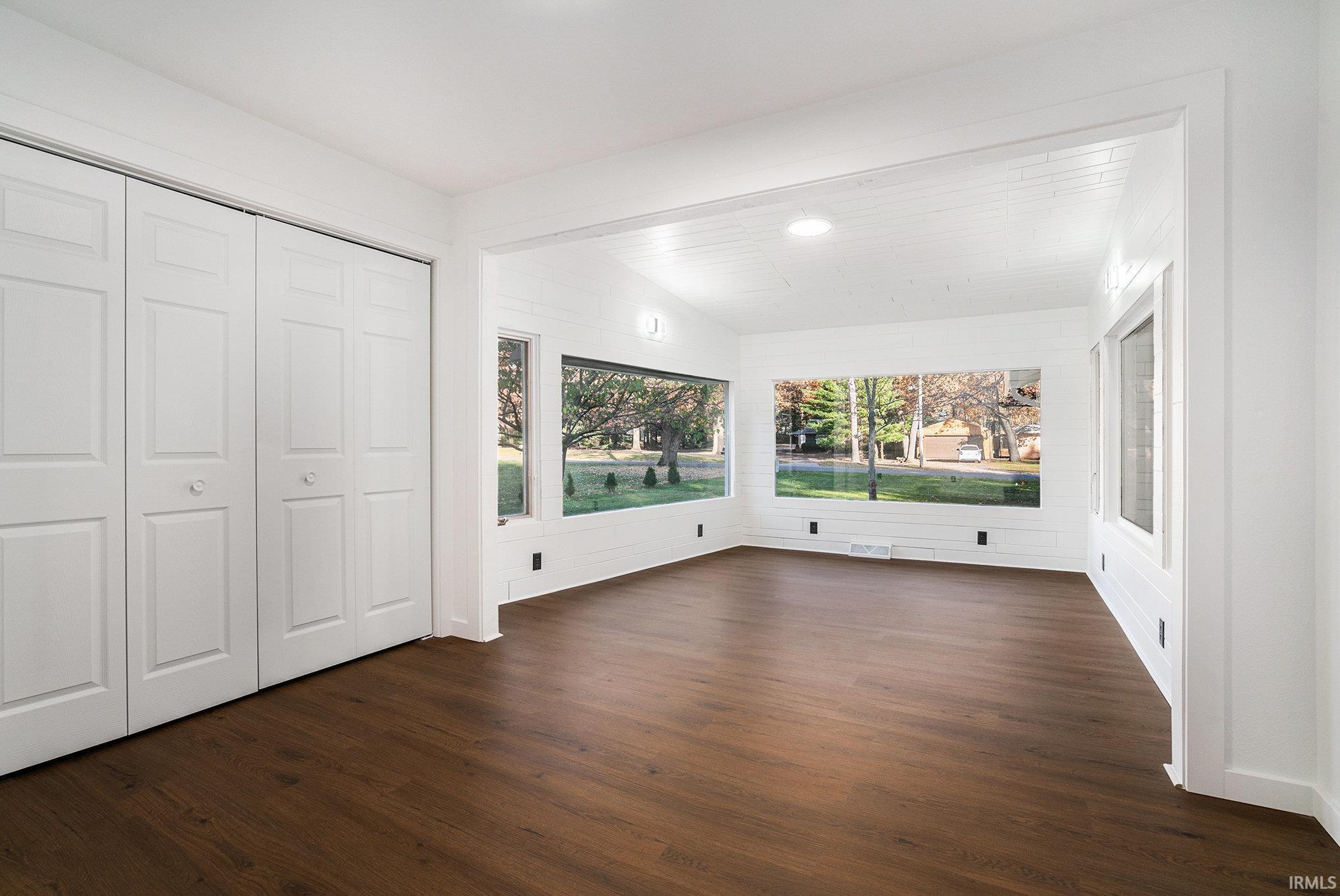 56825 Elmer Avenue South Bend IN 46619