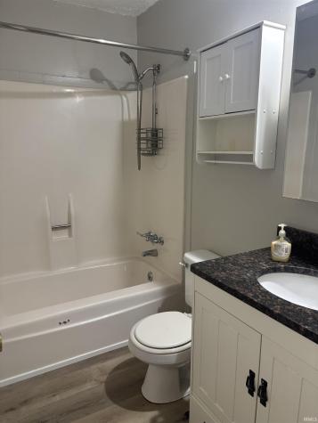 408 W Pickwick Drive Syracuse IN 46567
