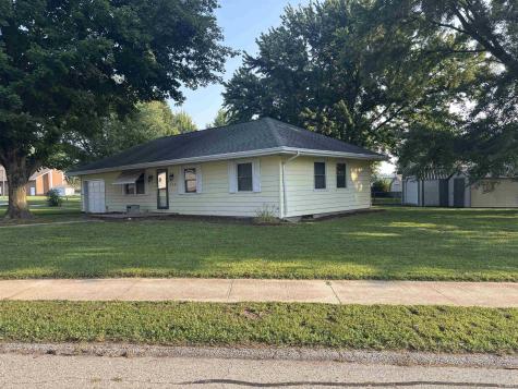 408 W Pickwick Drive Syracuse IN 46567