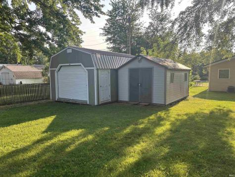 408 W Pickwick Drive Syracuse IN 46567