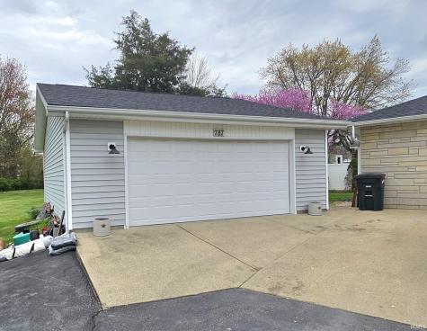 787 S Main Street Linton IN 47441