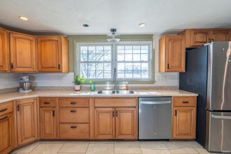 616 E 350 Road Wabash IN 46992