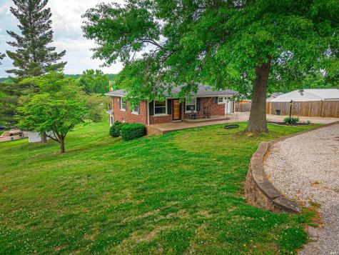5206 Bridgeview Drive Evansville IN 47712