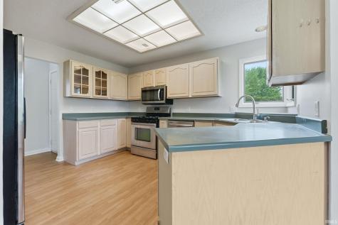 7711 Buttermore Court Fort Wayne IN 46804