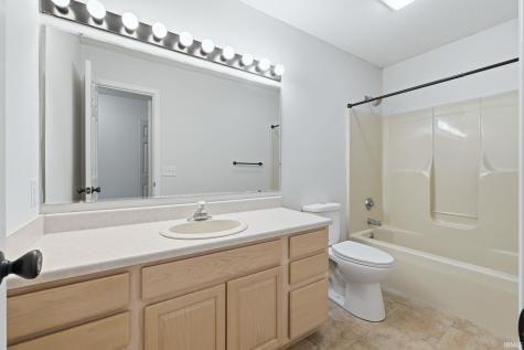 7711 Buttermore Court Fort Wayne IN 46804