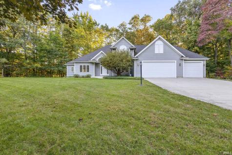 7674 E Potato Hole Court New Carlisle IN 46552