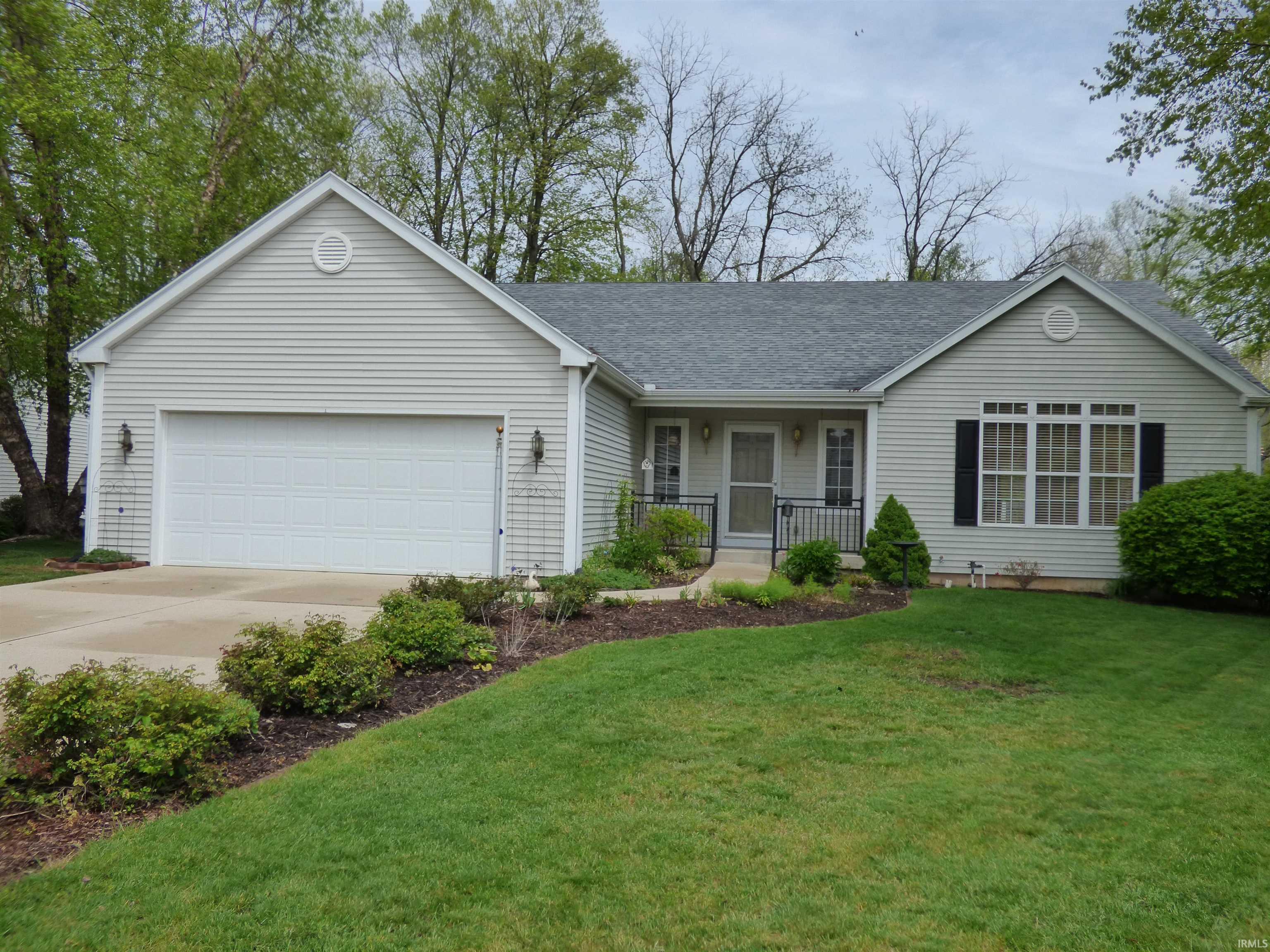 6433 Armstrong Drive South Bend IN 46614