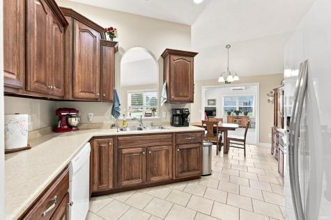 2105 Cedar Ridge Cove Fort Wayne IN 46818