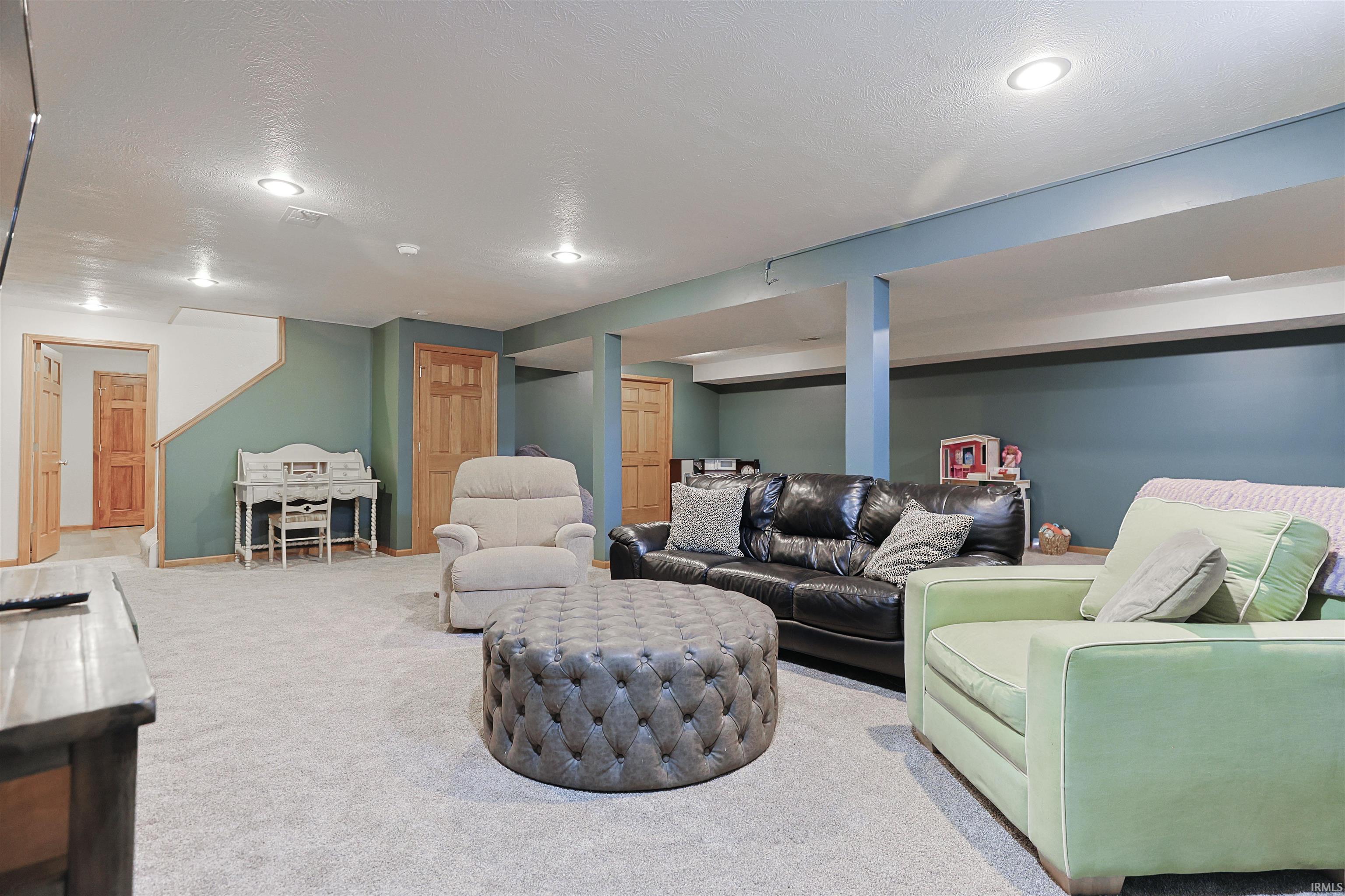 14223 Worthington Drive Granger IN 46530