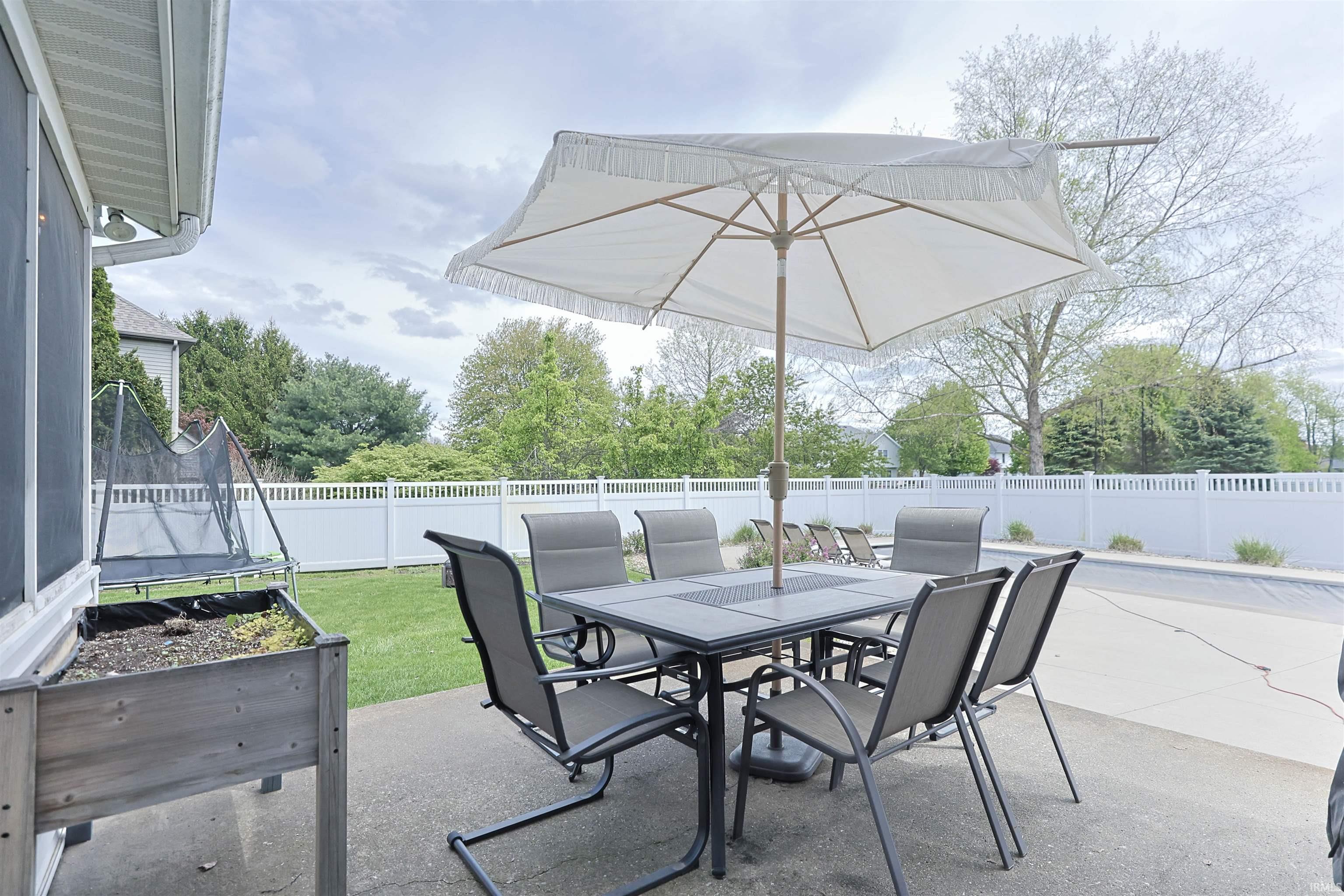 14223 Worthington Drive Granger IN 46530
