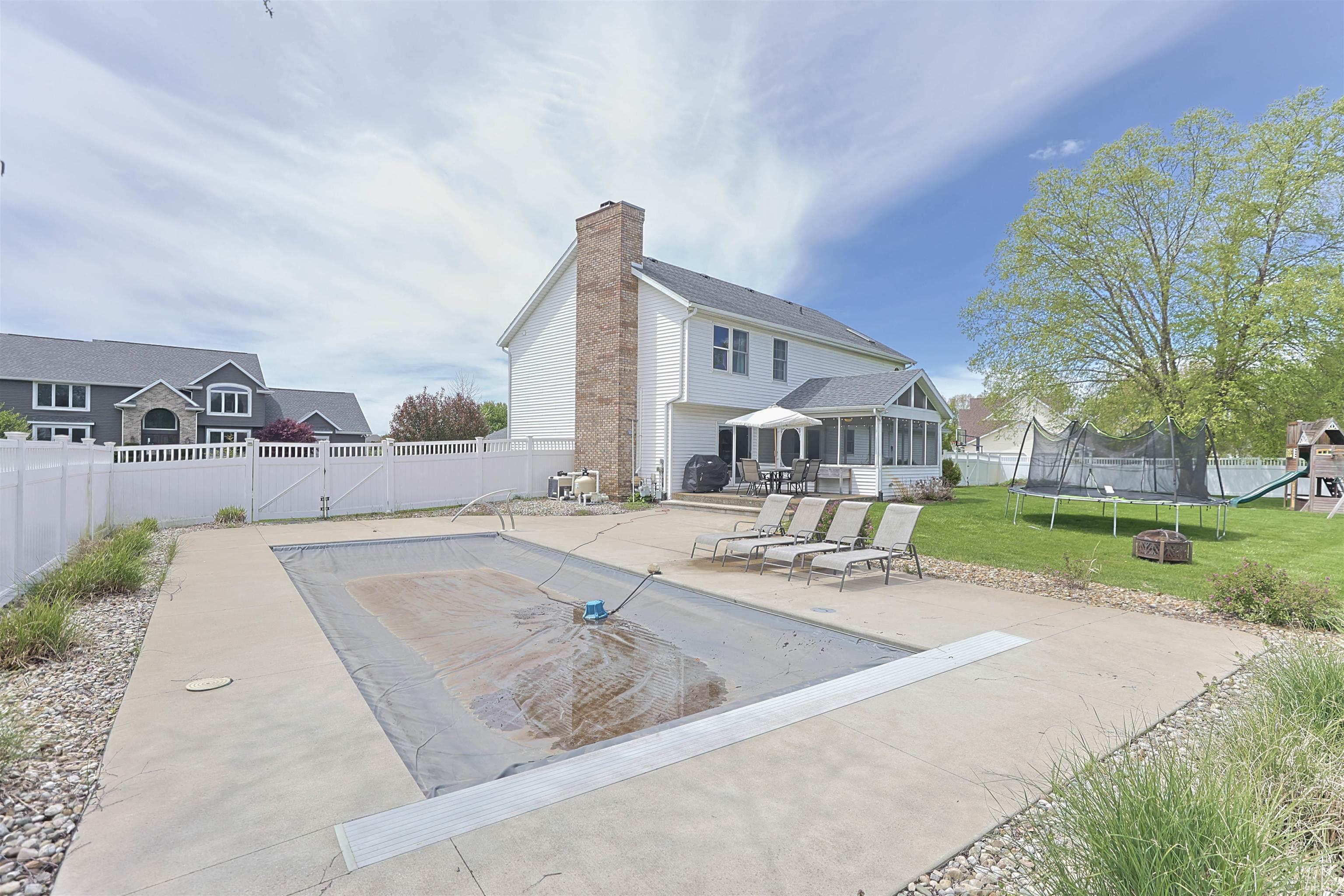 14223 Worthington Drive Granger IN 46530