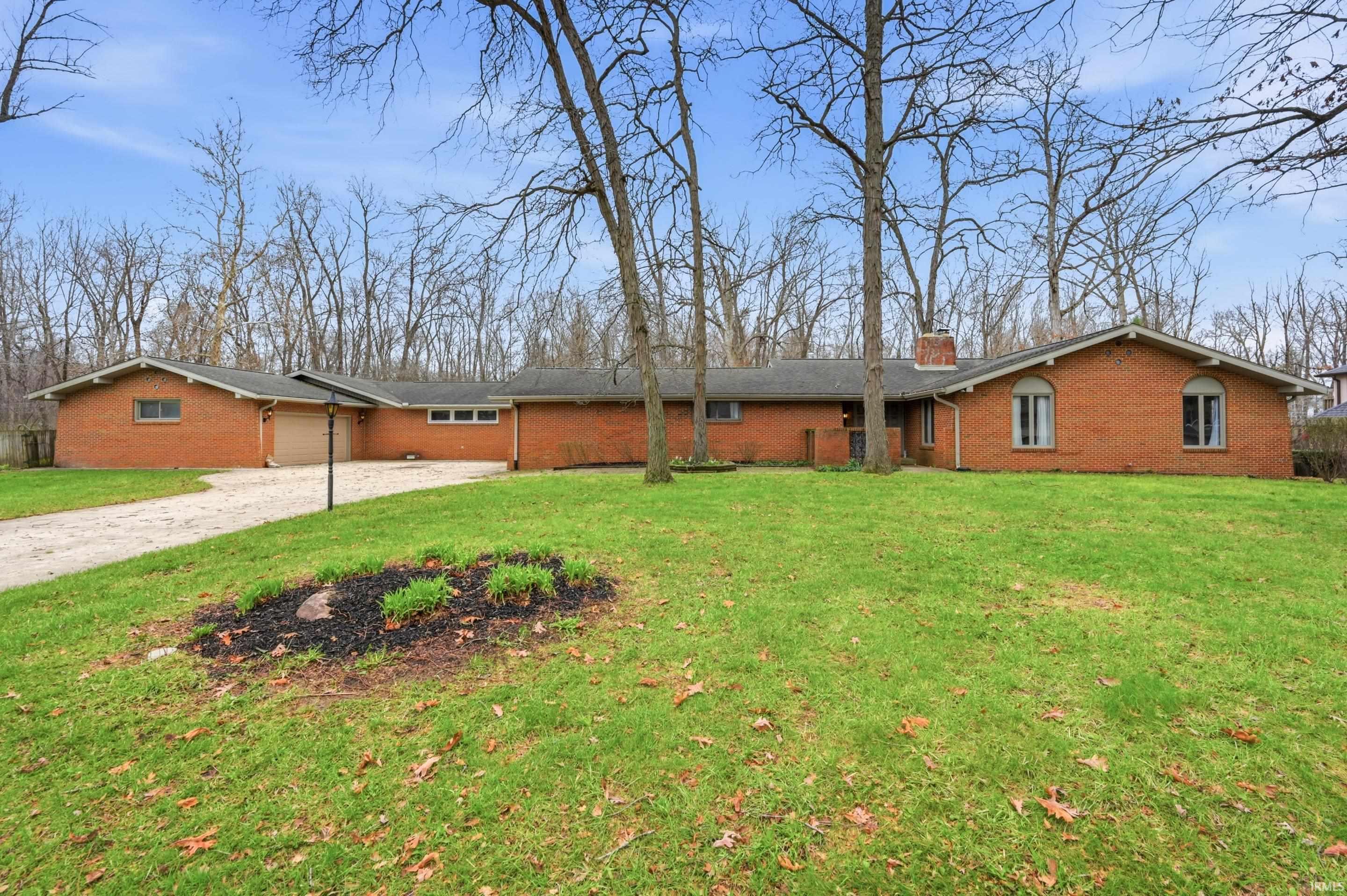 3505 Delaware Trail Muncie IN 47302