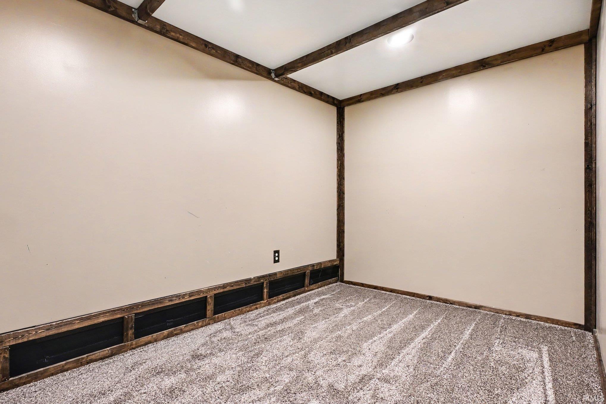 518 Sunset Lane Middlebury IN 46540