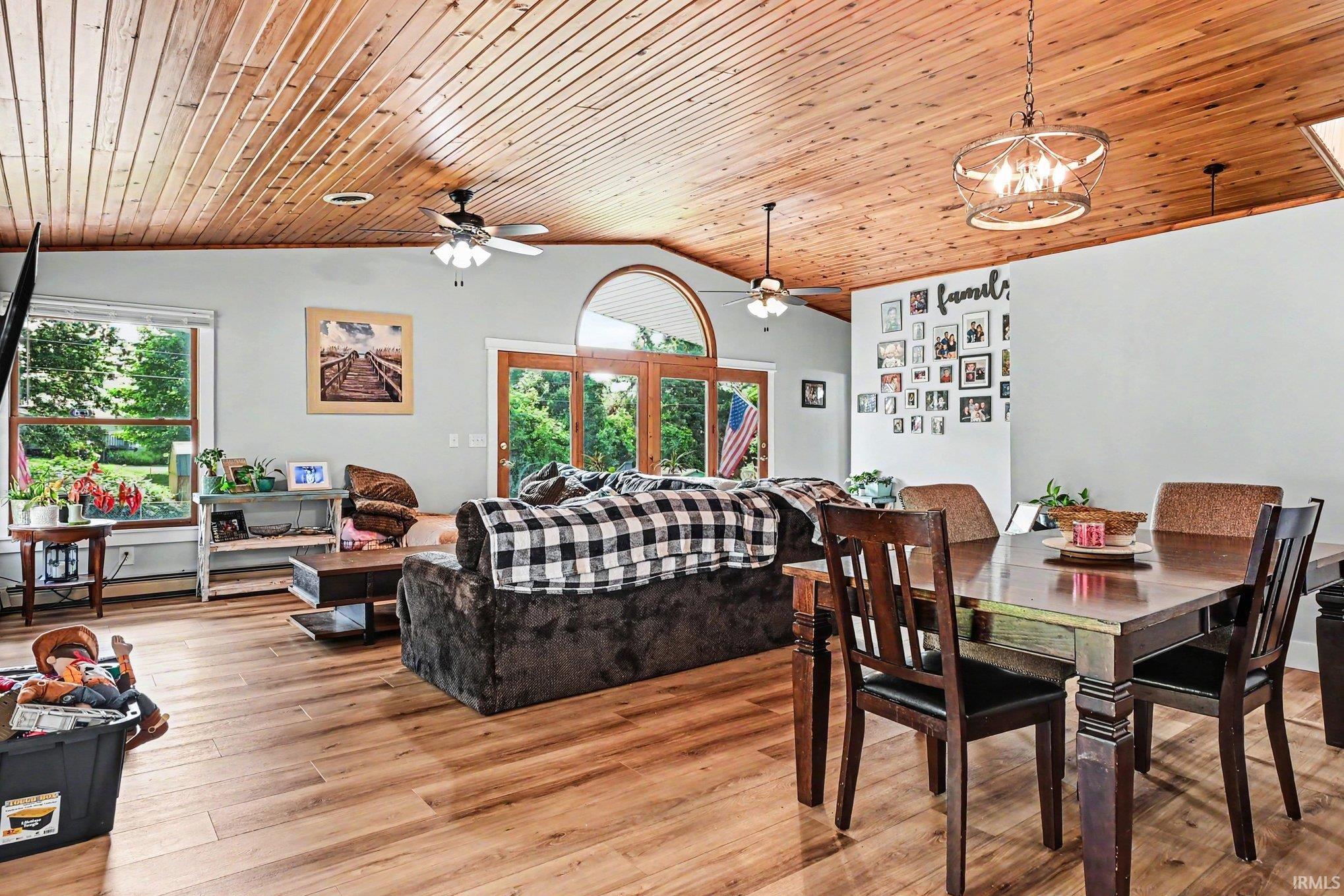 518 Sunset Lane Middlebury IN 46540