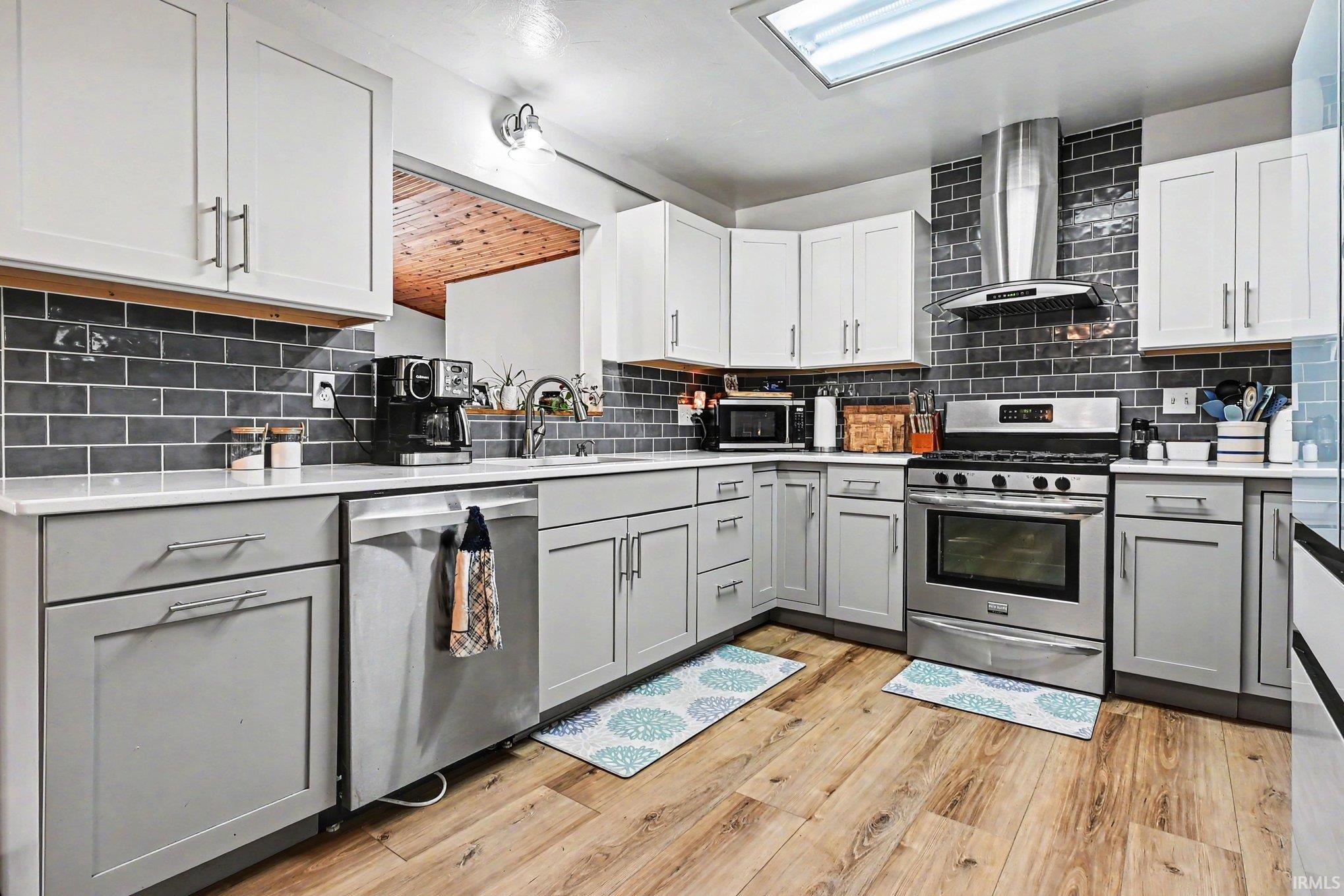 518 Sunset Lane Middlebury IN 46540