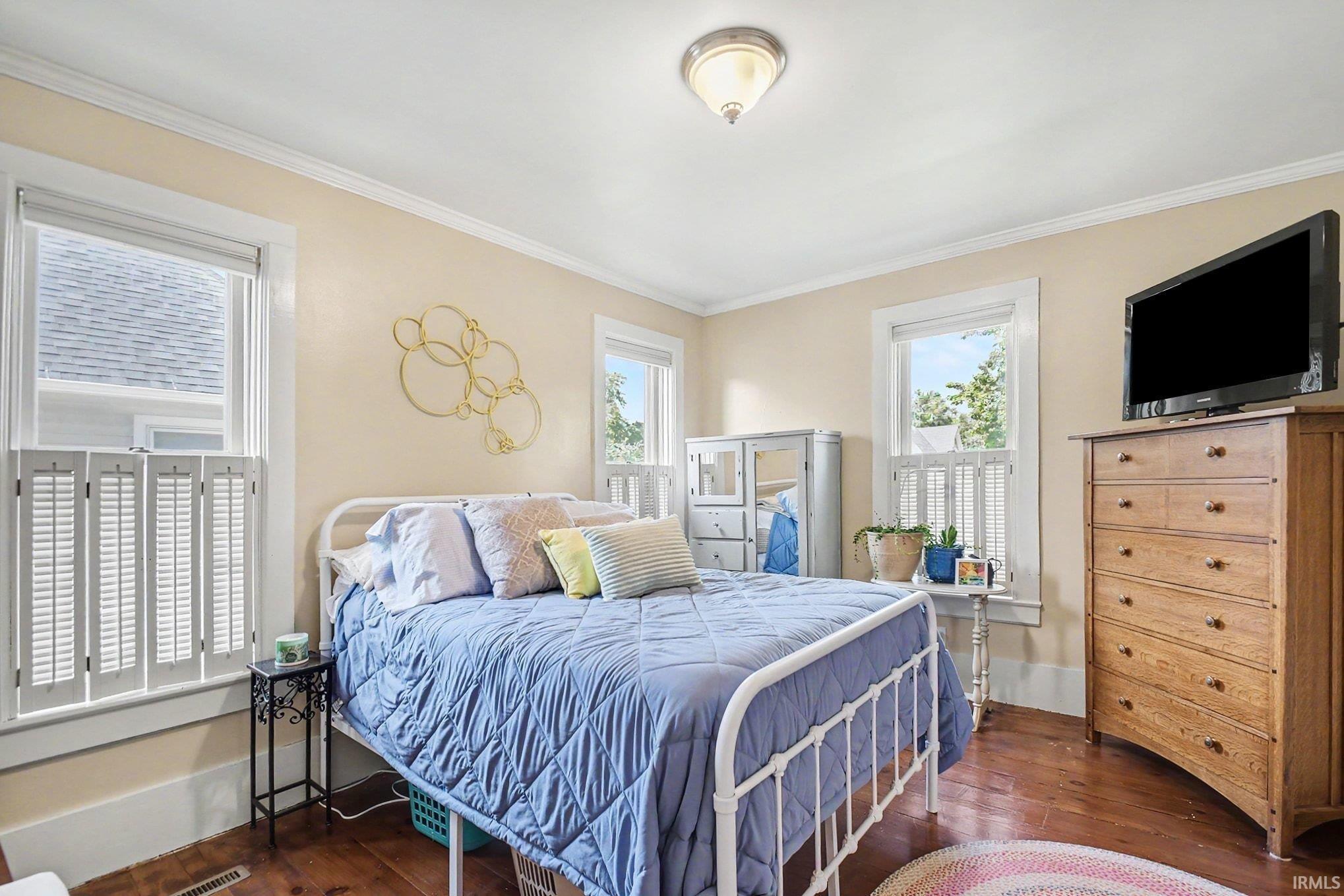 302 S Main Street Middlebury IN 46540