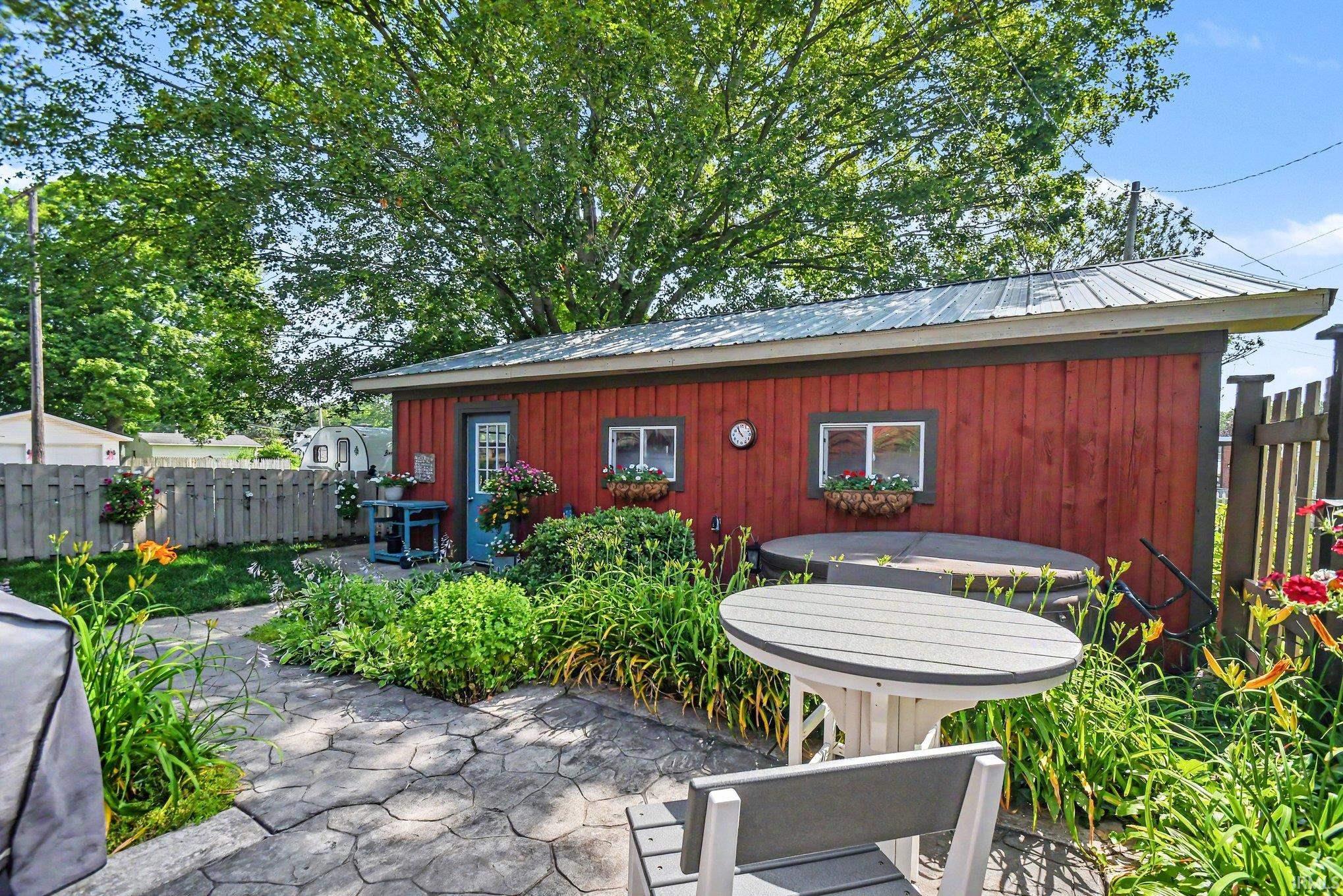 302 S Main Street Middlebury IN 46540