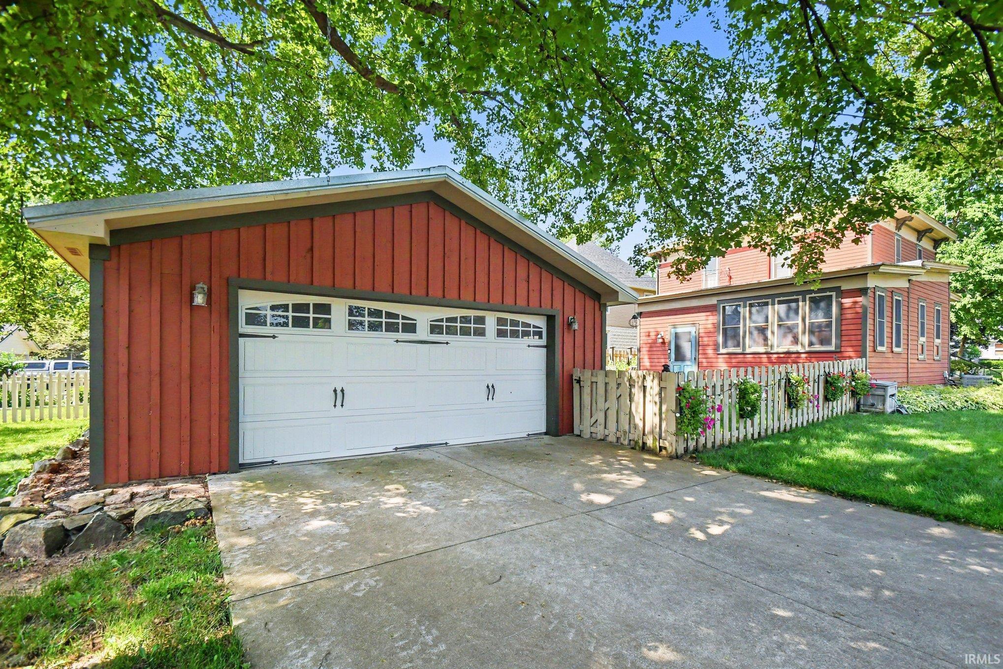 302 S Main Street Middlebury IN 46540