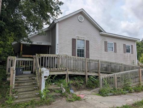 9305 W Arch Street Yorktown IN 47396