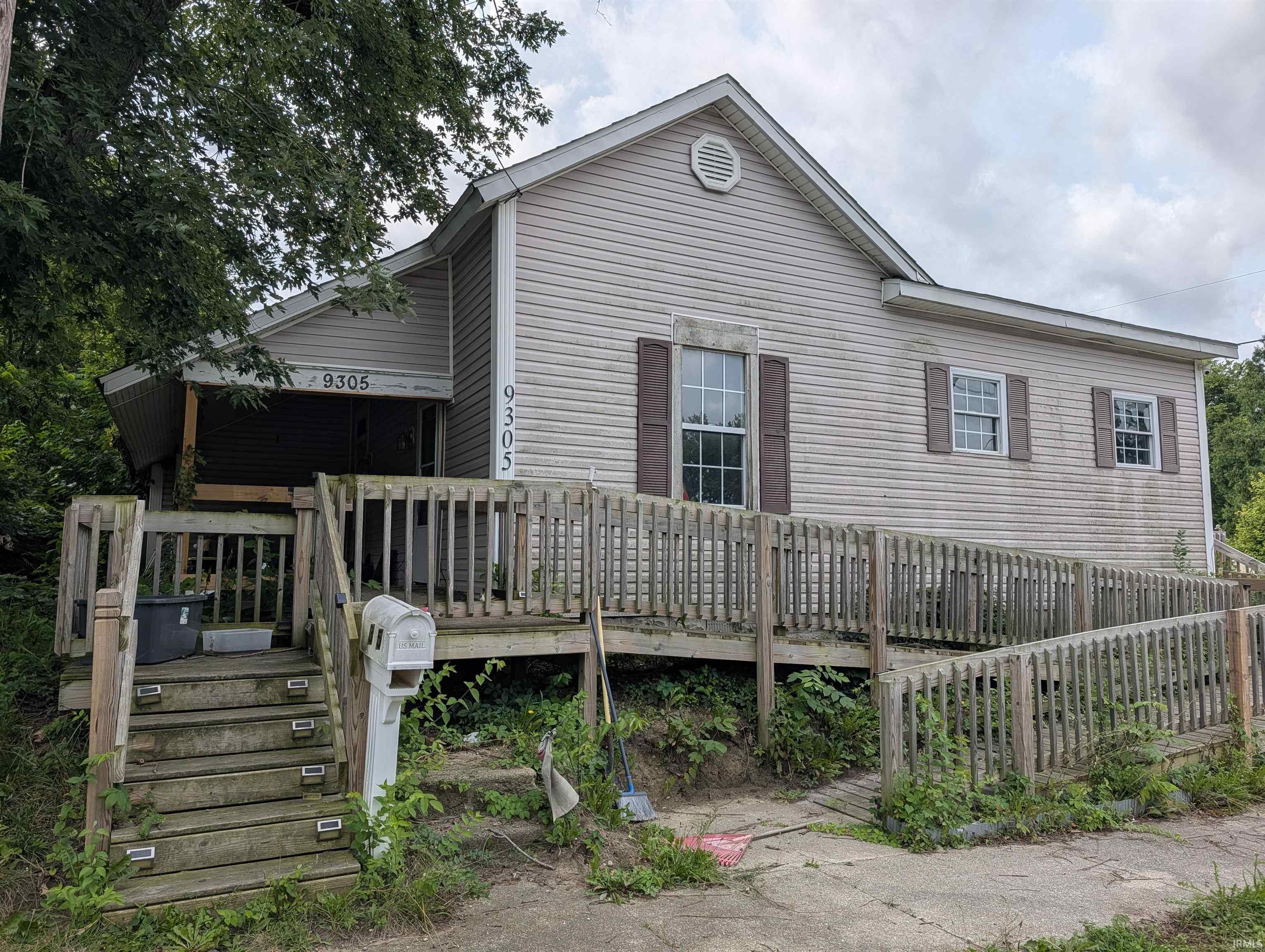 9305 W Arch Street Yorktown IN 47396