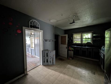 9305 W Arch Street Yorktown IN 47396
