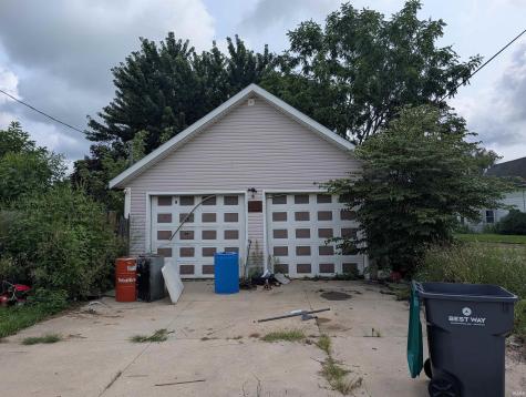 9305 W Arch Street Yorktown IN 47396