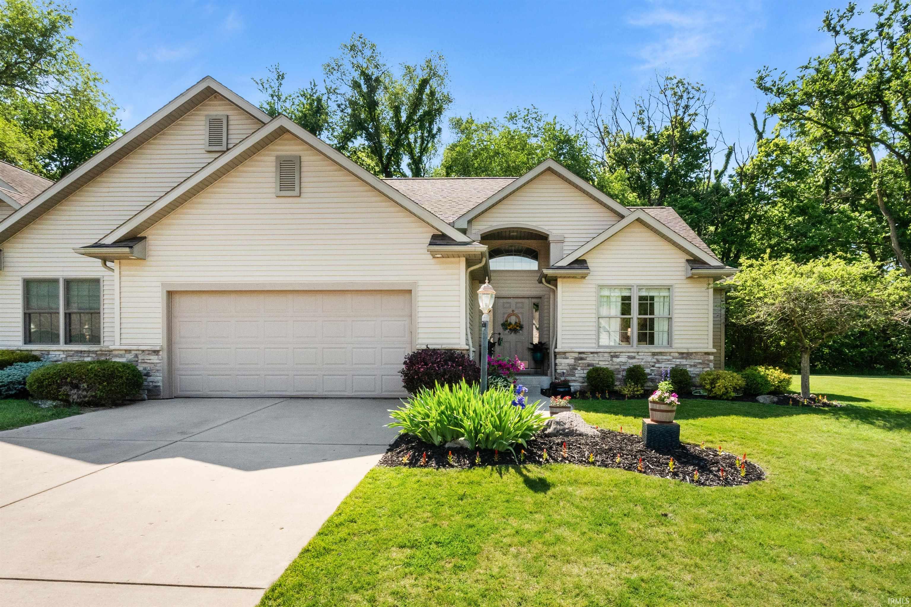 58561 Baugo Cove Drive Elkhart IN 46517