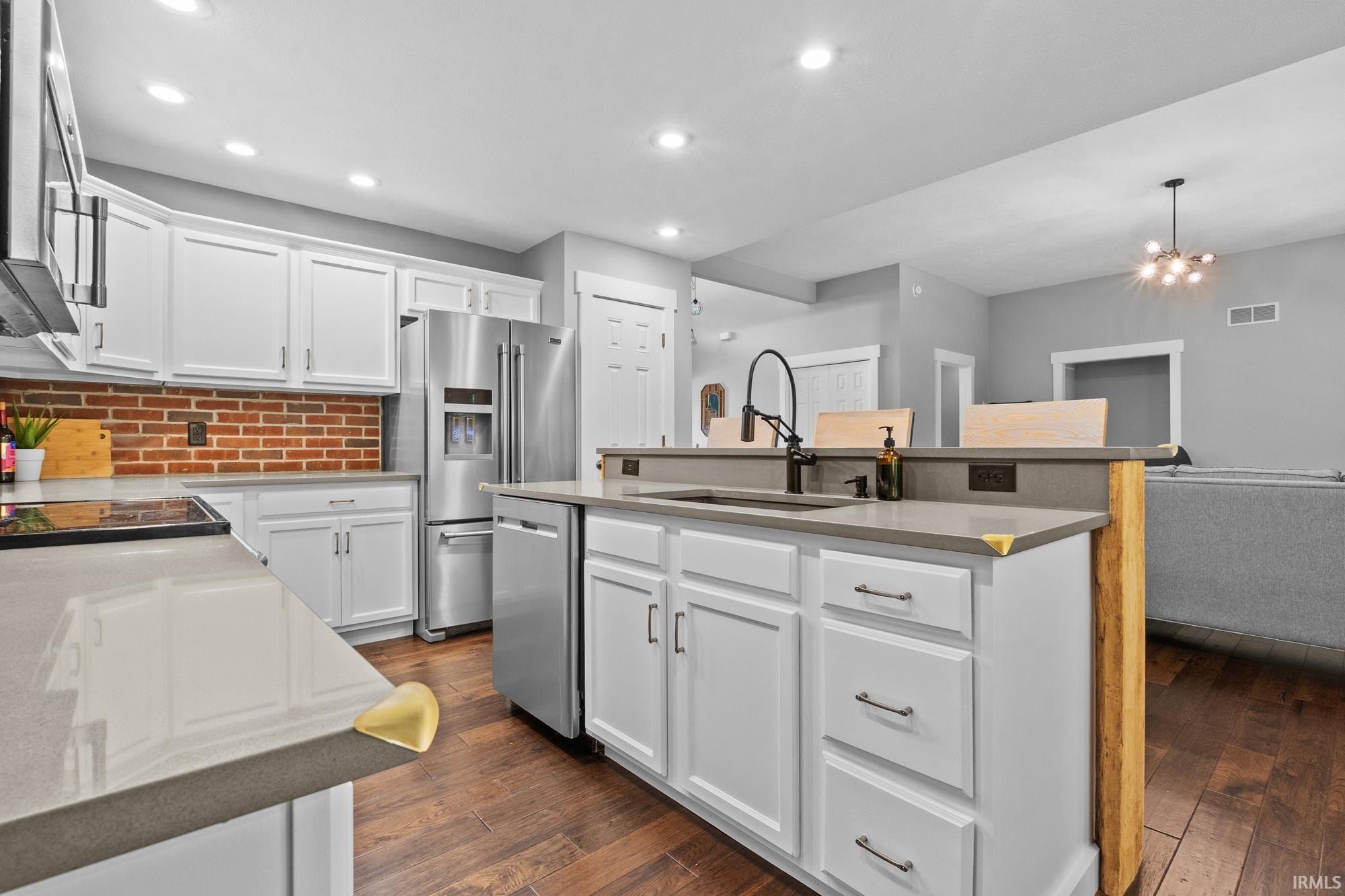 58561 Baugo Cove Drive Elkhart IN 46517