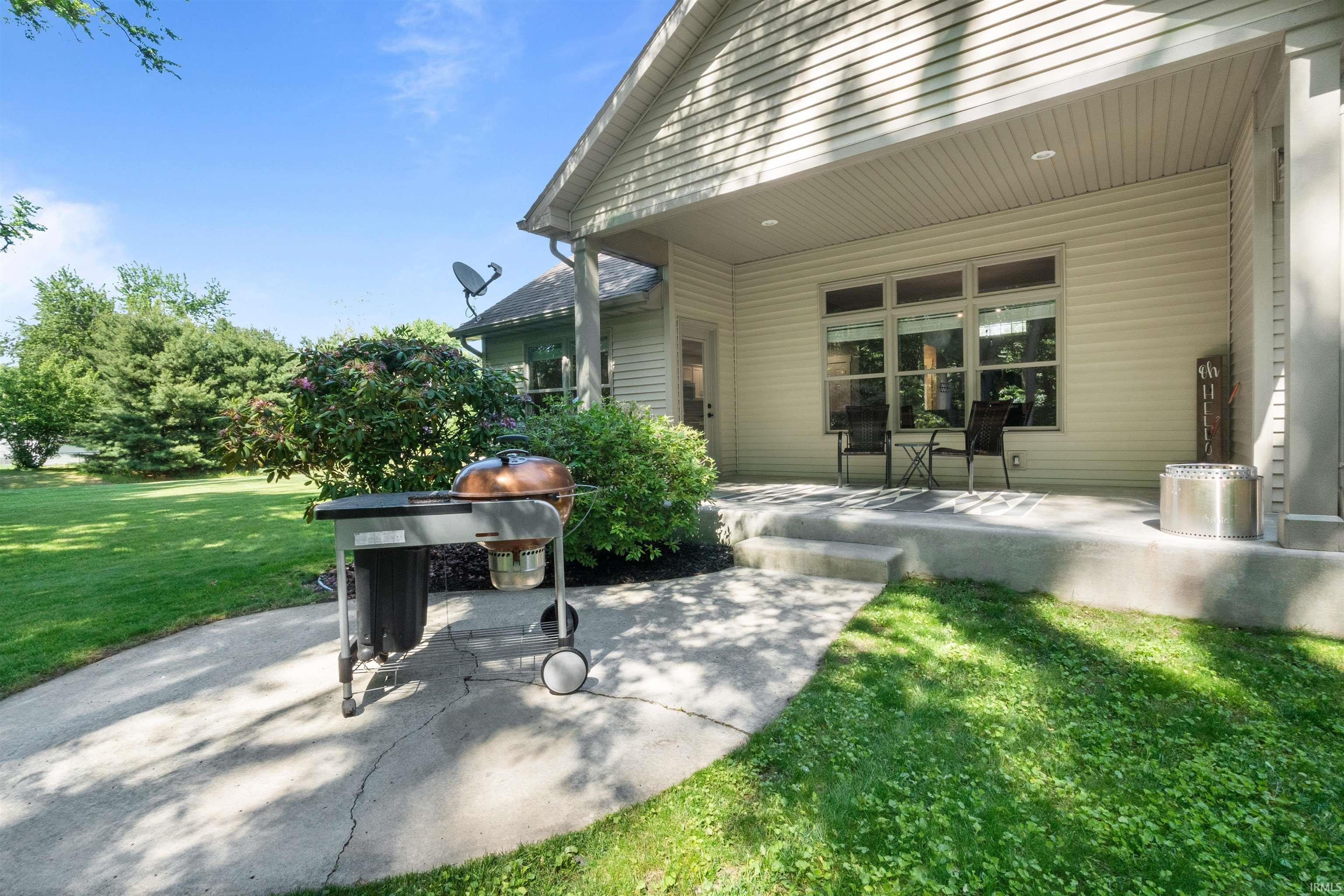 58561 Baugo Cove Drive Elkhart IN 46517