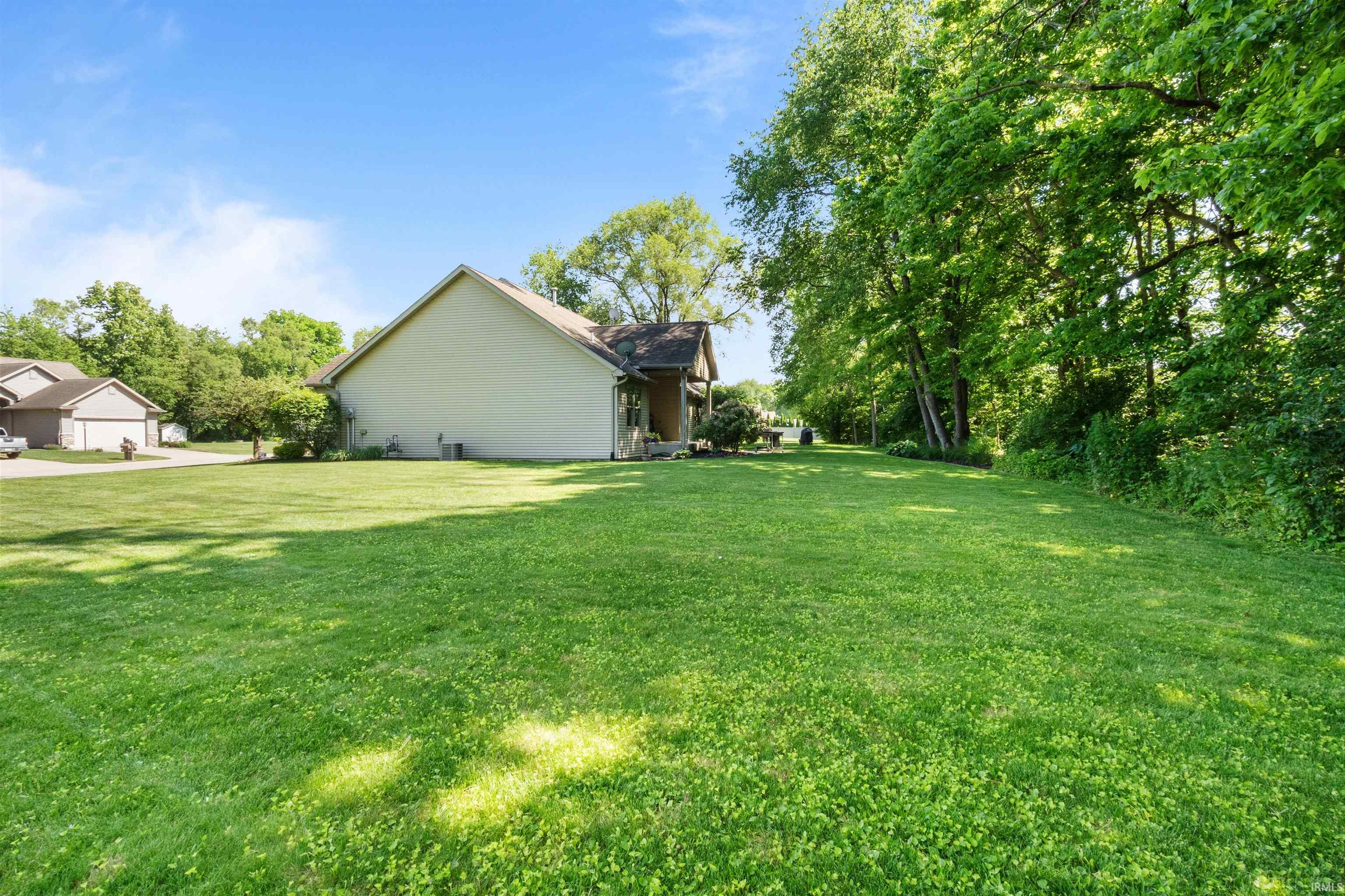 58561 Baugo Cove Drive Elkhart IN 46517