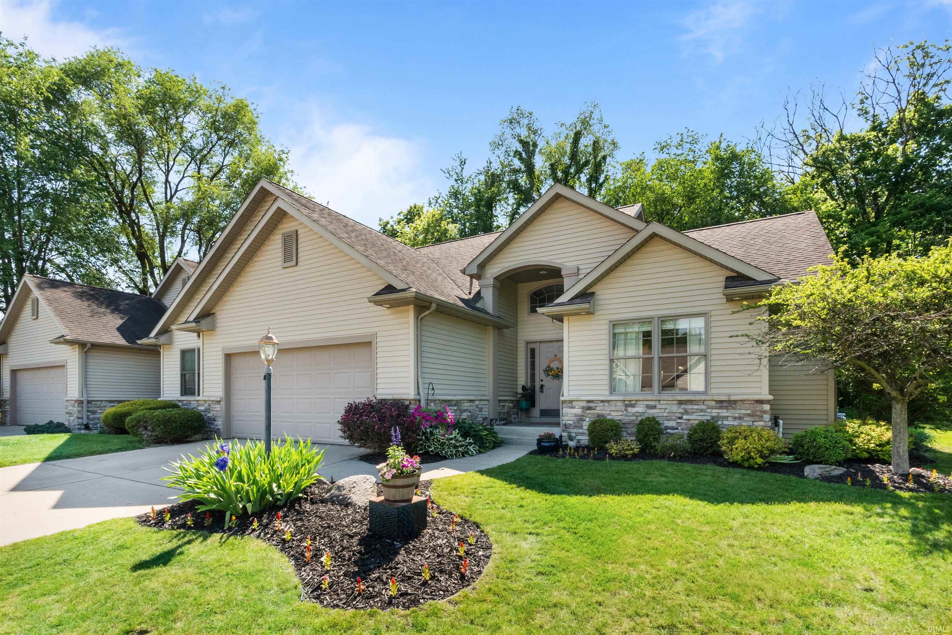58561 Baugo Cove Drive Elkhart IN 46517