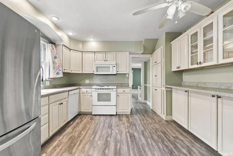1142 W Foster Parkway Fort Wayne IN 46807