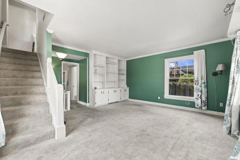 1142 W Foster Parkway Fort Wayne IN 46807
